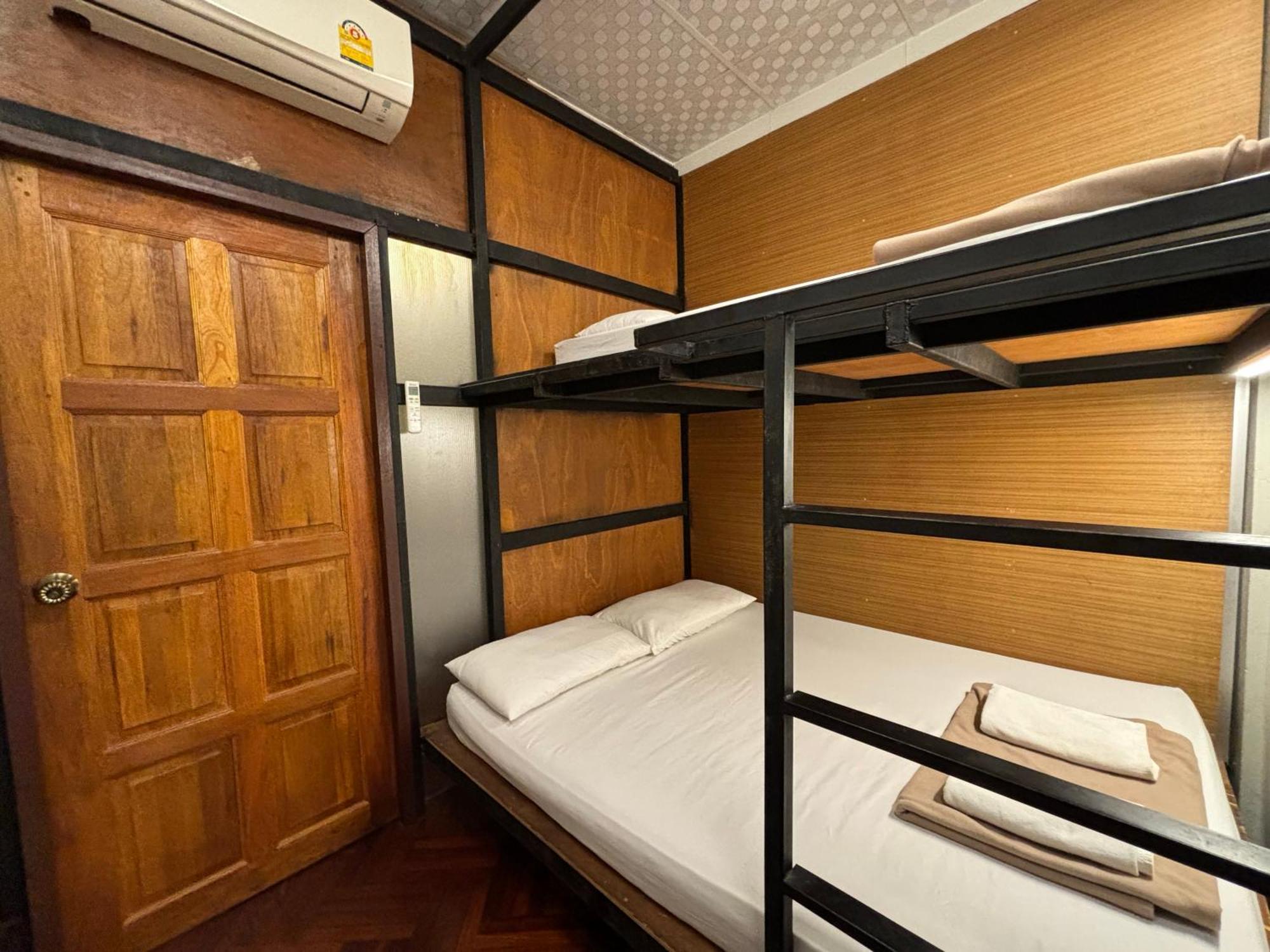 Hansa Hostel Bangkok Khaosan Екстер'єр фото