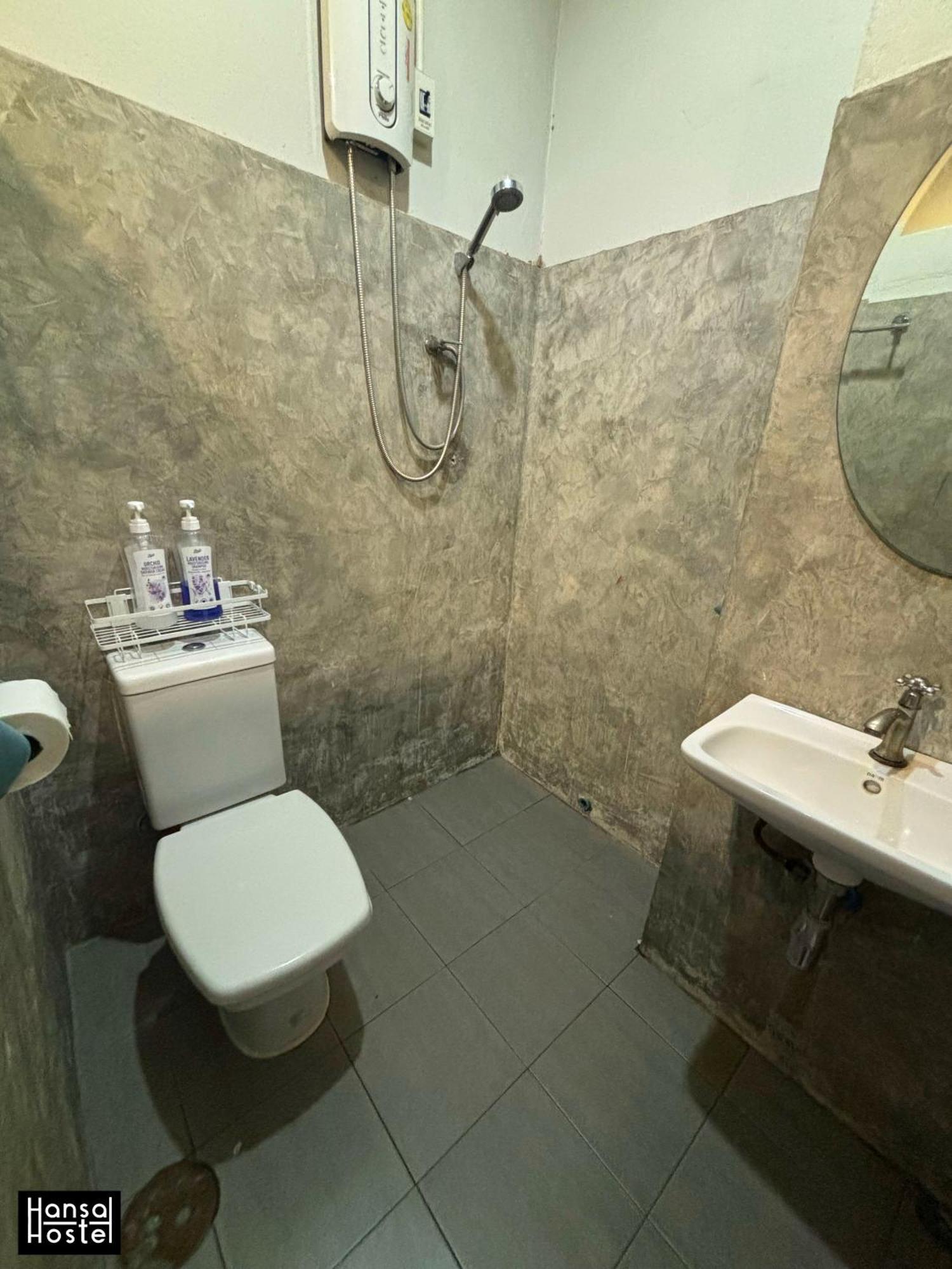 Hansa Hostel Bangkok Khaosan Екстер'єр фото